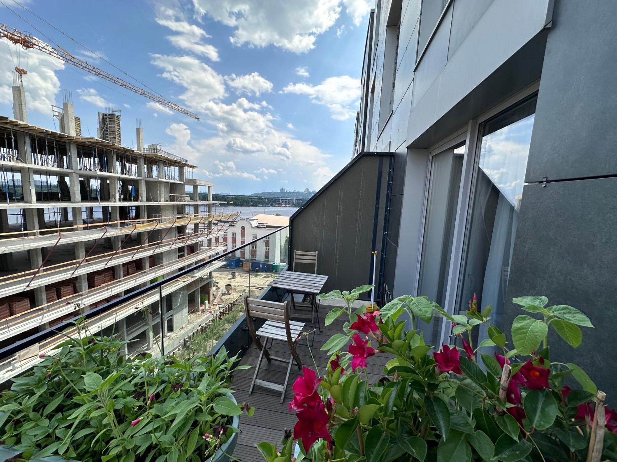 Rybalsky Studio Apartment Dnipro View Kiev Bagian luar foto